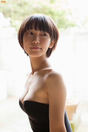 [Bomb.TV] Październik 2014 Wydanie Riho Yoshioka