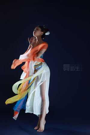 [Carrie Galli] Diario de un estudiante de danza 087 Liu Sitong