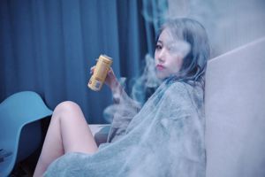 【インターネットセレブCOSER写真】エロイーズはやわらかい-煙を浴びる