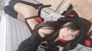 [Cosplay-Foto] Sakurai Ningning - Kleine schwarze Katze