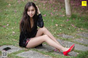 Model Xiao Yu "Xiao Yu in the Flowers" [IESS] Mooie benen