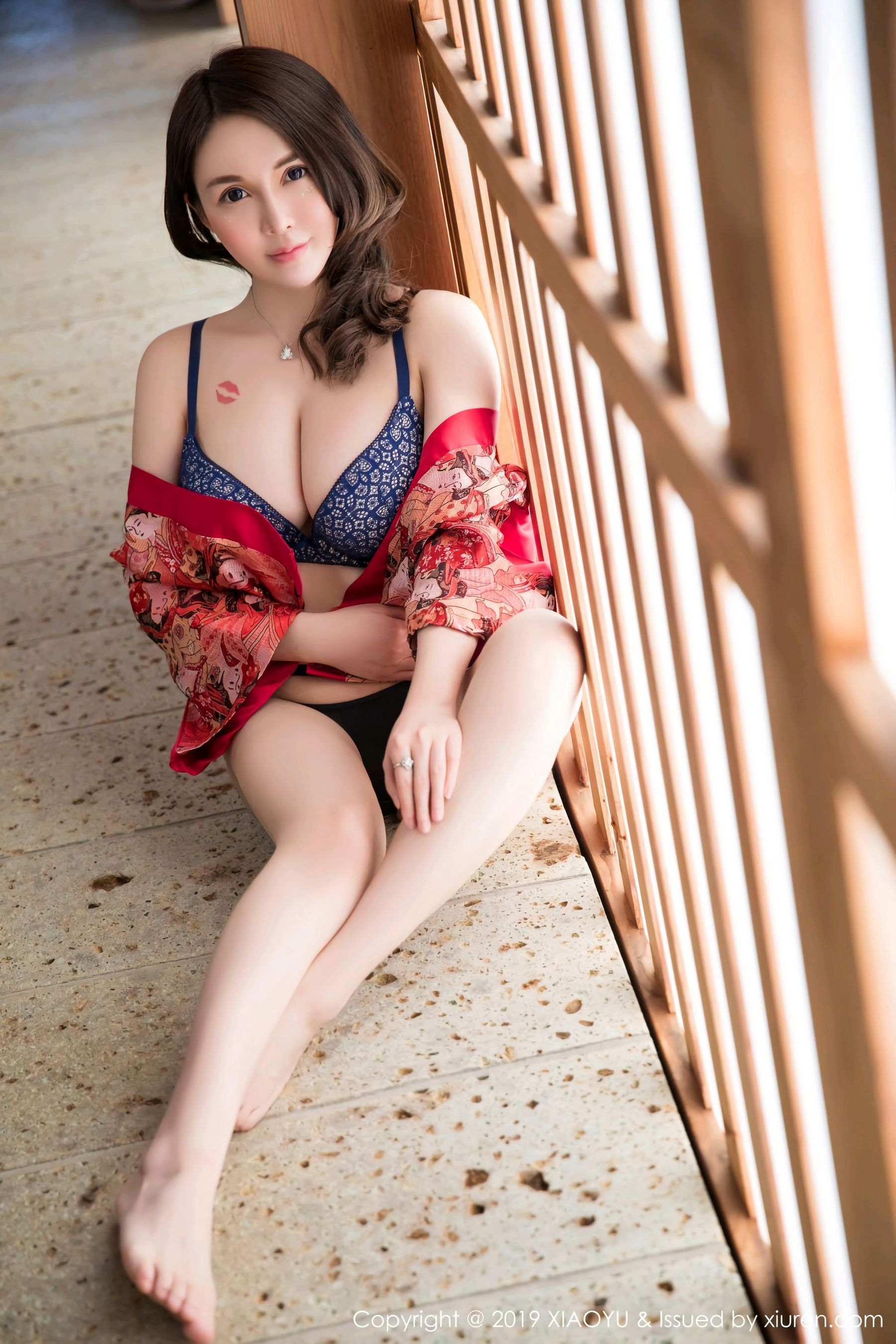 Shen Mitao "A variedade e o charme sexy da lingerie, da garota da cozi...