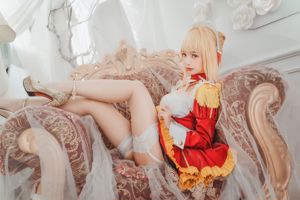 [Beauty Coser] Wenmei "La doncella de Nero"