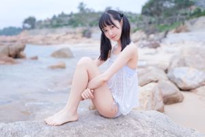 [Beauty Coser] Mu Mianmian OwO "Bikini bianco vicino al mare"