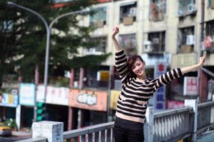 Koleksi model Taiwan Kila Jingjing / Jin Yunqiao "4 set gambar seri pemotretan jalanan"