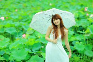 Xiaojing, irmã taiwanesa, "cenário de fazenda no início do verão", bela série de saia branca